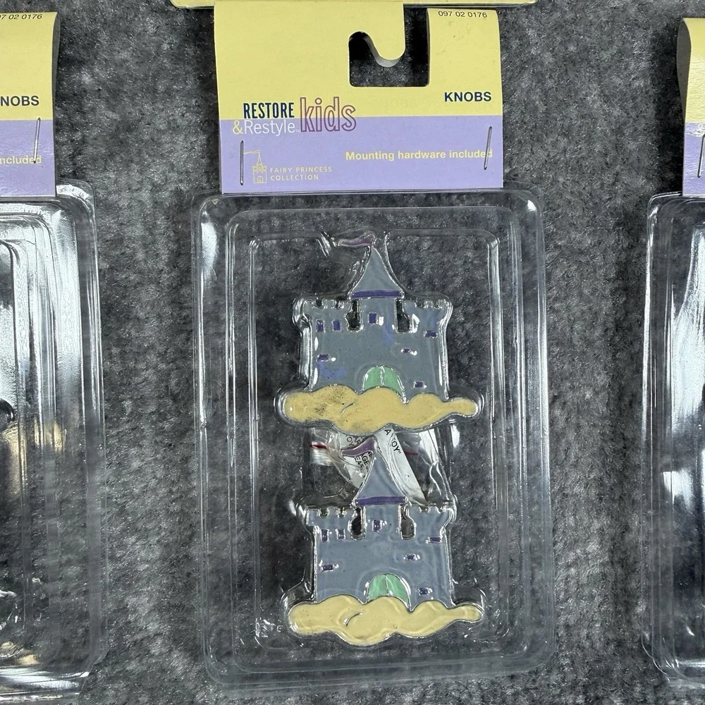 Vintage Knobs and Outlet Cover Kids‎ Castle Restore & Restyle